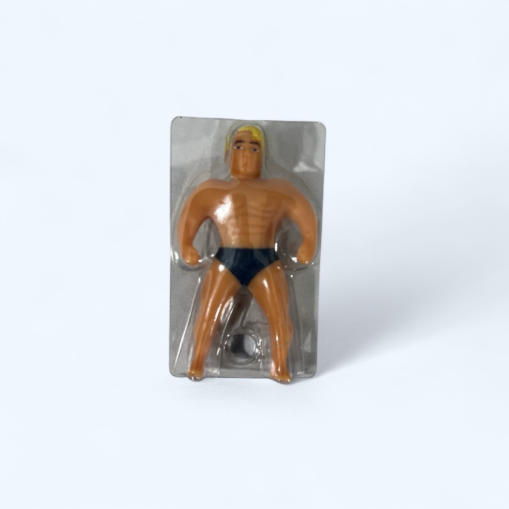 Worlds‎ smallest STRETCH ARMSTRONG